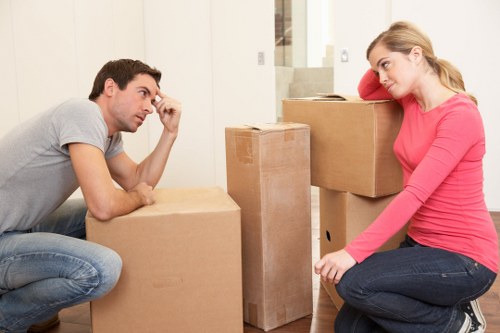 Local moving van suited to flats and houses in Osterley